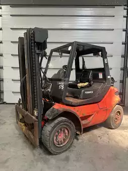 Gázüzemű targonca 1999  Linde H35T (2)