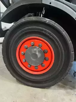LPG heftrucks 2014  Linde H50T-02 triplex 6310mm 3762 heures (15)