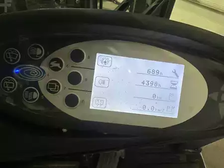 Electric - 4 wheels 2014  Still RX20-20P TDL/positionneur (8)