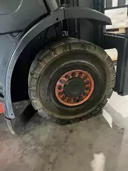 Chariots élévateurs GPL 2020  Linde H25T-02 4 lignes (14)