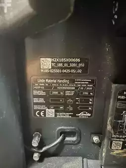 Chariots élévateurs GPL 2020  Linde H25T-02 4 lignes (6)