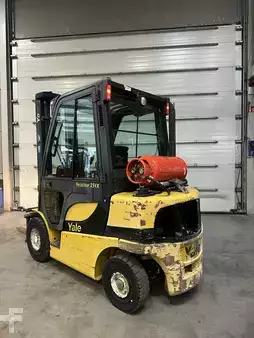 LPG heftrucks 2011  Yale GLP25VX cabine 4641 heures (4)