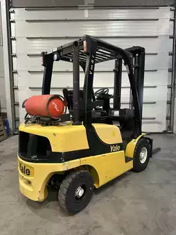 LPG heftrucks 2010  Yale GLP25VX 1486 heures (3)