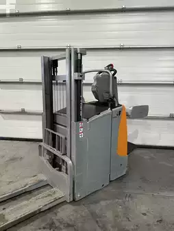 Stackers Stand-on 2018  Still EXD-SF20 516 heures 2024mm (3)