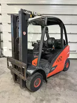 LPG Forklifts 2014  Linde H25T-02 (1)