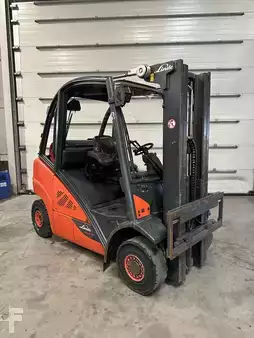 LPG Forklifts 2014  Linde H25T-02 (2)