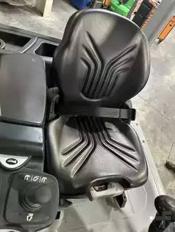 Electric - 4 wheels 2017  Still RX60-25 (10)