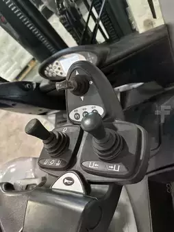 Electric - 4 wheels 2017  Still RX60-25 (9)