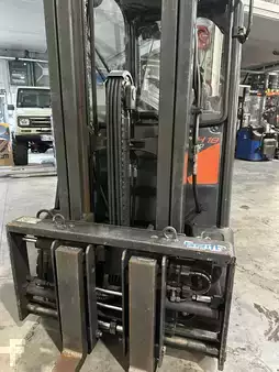 LPG Forklifts 2019  Linde H18T-01 (6)