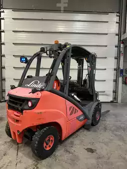 LPG Forklifts 2017  Linde H25T-02 (3)