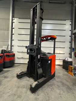 Reach Trucks 2013  BT RRE140 (3)