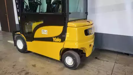 Elektromos 4 kerekű 2012  Yale ERP30VL (3)