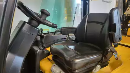 Elektromos 4 kerekű 2012  Yale ERP30VL (4)