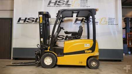 Carrelli elettrici 4 ruote 2017  Yale ERP25VL 2017 E2145 (1)