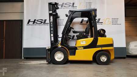 LPG heftrucks 2014  Yale GLP35VX V2545 2014 (1)