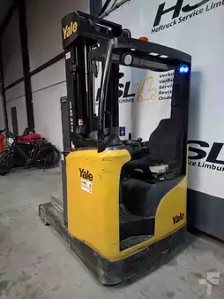 Skyvemast 2014  Yale reachtruck MR14 (3)