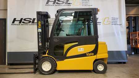 Elektryczne 4-kołowe 2020  Yale ERP35VL E2145  2020 (1)