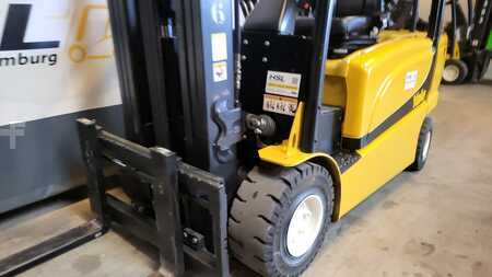 4-wiel elektrische heftrucks 2021  Yale ERP30VL E2145 2021 (3)