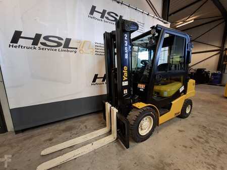 Gázüzemű targoncák 2023  Yale GLP3.0N V2142 2023 (3)