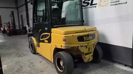 Elektryczne 4-kołowe 2015  Yale ERP55VM 2015 (3)