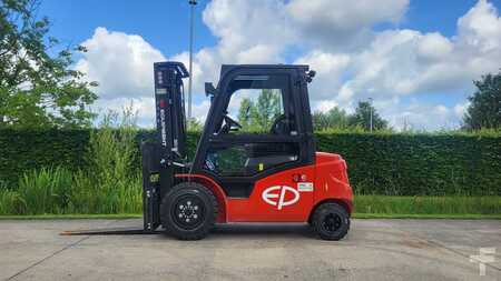 Elektrisk- 4 hjul 2023  EP Equipment EFL303-S 2023 (1)
