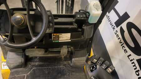 Diesel heftrucks 2013  Yale GDP30VX 2013 (5)