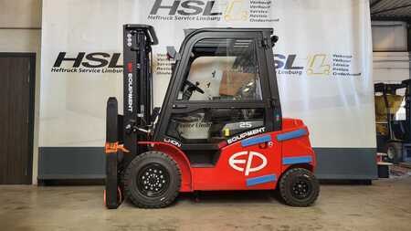 Elektro čtyřkolový VZV 2025 EP Equipment EFL253-S–T4800–Minilevers–cabine 2025 (1)