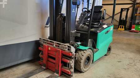 Elektro čtyřkolový VZV 2022 Mitsubishi FB25CN 2022 (2)