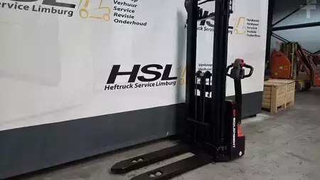 Pallet Stackers 2026  EP Equipment ESA121-L FL3300 (2)