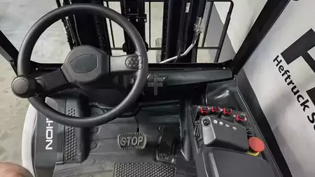 Elektro čtyřkolový VZV 2026  EP Equipment EFL35 PRO T4700 2026 (4)