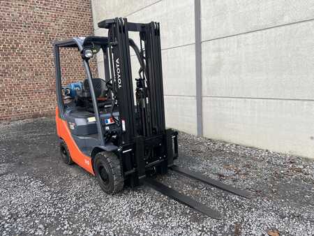 LPG Forklifts 2017  Toyota 02-8FGF15 (3)