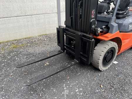 Propane Forklifts 2012  Toyota 02-7FG35 (6)