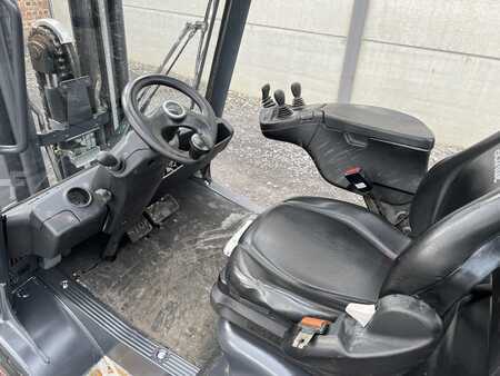 Carrello elevatore a gas 2016  Linde H25T-02 EVO (5)