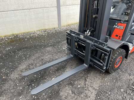 Dieselstapler 2011  Linde H25D-01 (6)