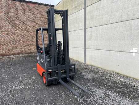 Linde E14-02