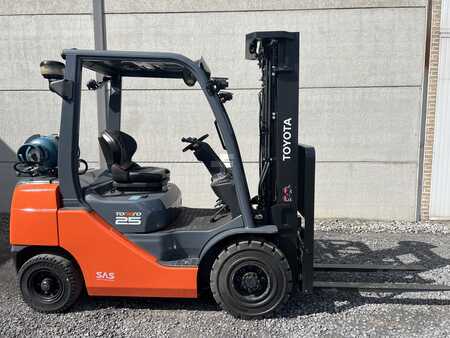 LPG Forklifts 2017  Toyota 02-8FGF25 (2)