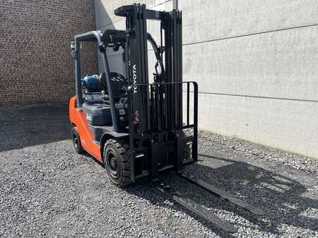 LPG Forklifts 2017  Toyota 02-8FGF25 (3)