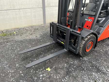 Diesel Forklifts 2010  Linde H30D-01 (6)