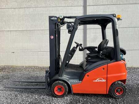 Propane Forklifts 2013  Linde H16T-01 (1)