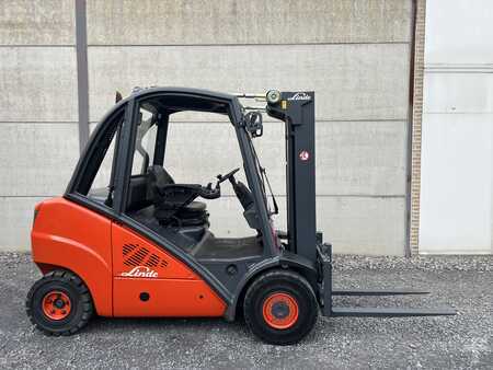 Carretilla elevadora diésel 2012  Linde H35D-01 (1)