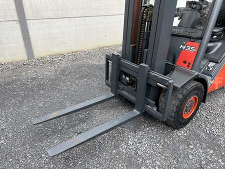 Carretilla elevadora diésel 2012  Linde H35D-01 (5)