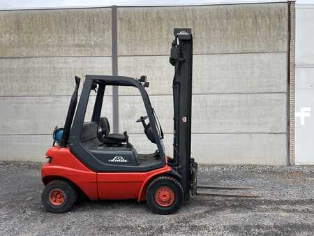 Carretilla elevadora GLP 2000  Linde H20T-03 (3)