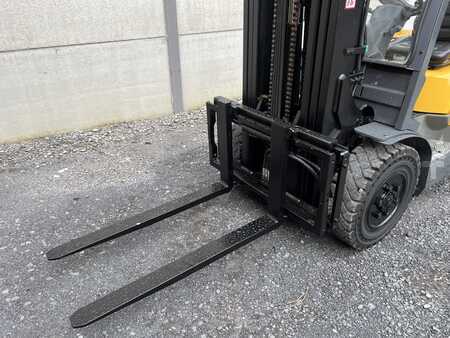 Dieselový VZV 2012  TCM FD30T3 (5)