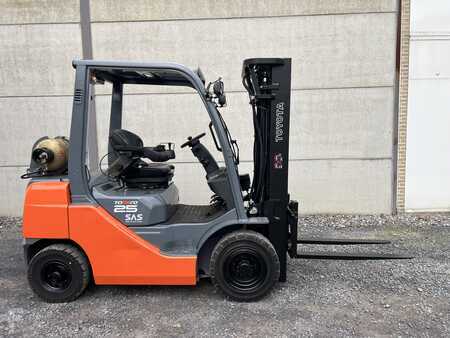 LPG VZV 2010 Toyota 02-8FGF25 (1)