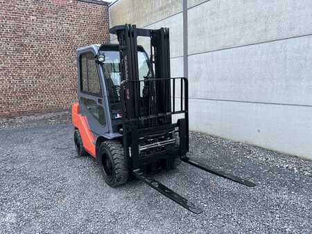 Carrelli elevatori diesel 2013  Toyota 02-8FDF30 (5)