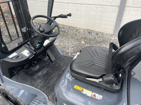 Gasoltruck 2015  Toyota 02-8FGF15 (3)