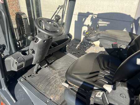 Carrelli elevatori diesel 2007  Linde H25D (3)