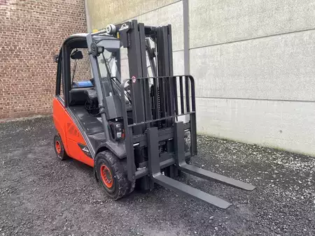 Carrelli elevatori GPL 2019  Linde H35T-02 EVO (2)
