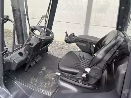 Chariots élévateurs diesel 2010  Linde H30D-01 (3)