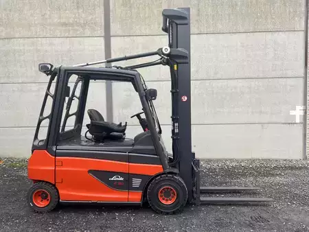 Eléctrica de 4 ruedas 2018  Linde E30L-01 (2)
